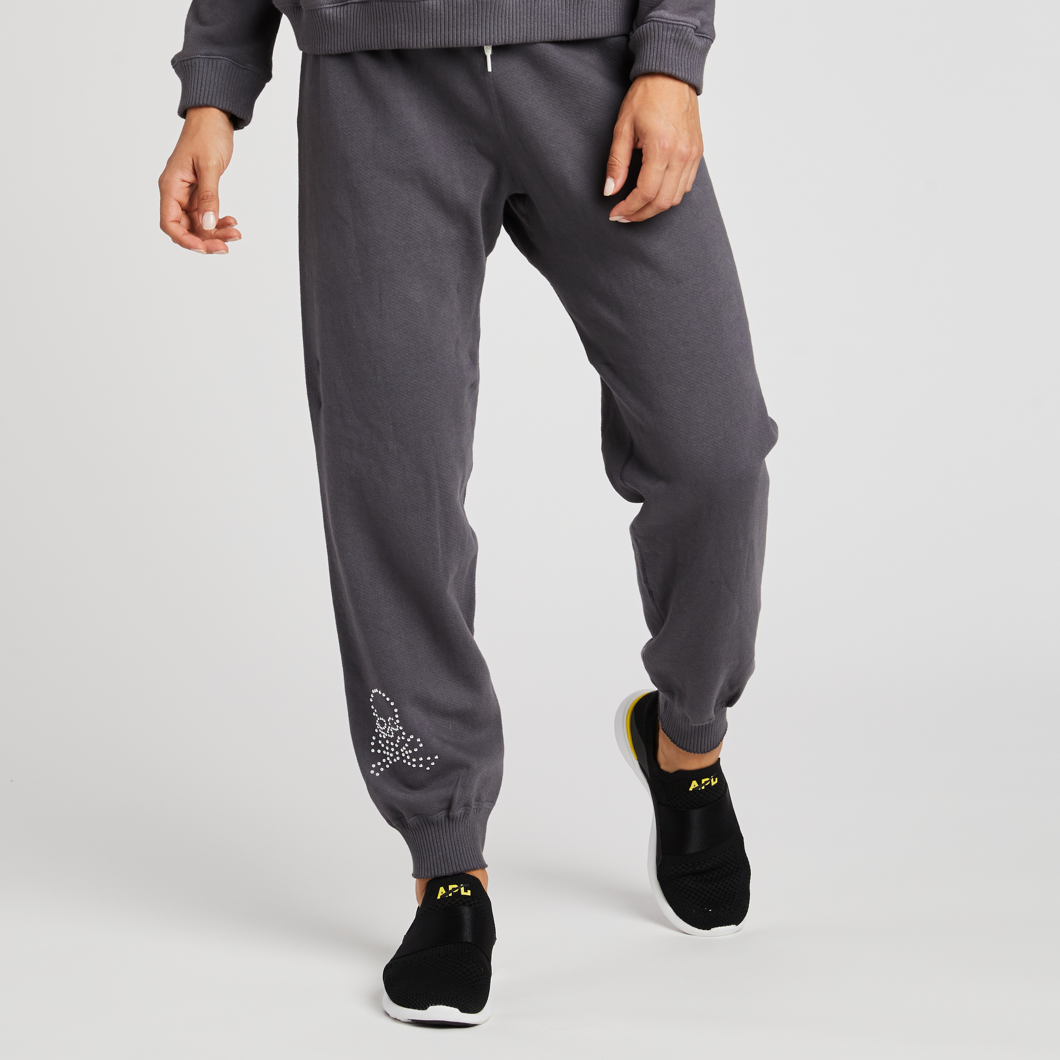 monrow skull sweatpants